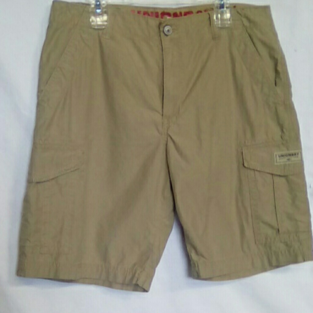 Buy Men's Beige Oversized Plus Size Cargo Shorts Online at